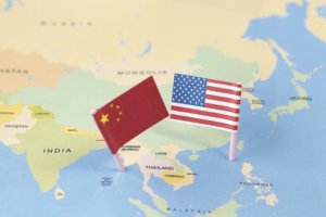 米中第1段階合意の深い事情とは?GDP・株価への影響も解説!