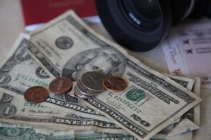 【FX】米国10年債金利が史上最低1%割れに!?今後のドルや円の動きについて