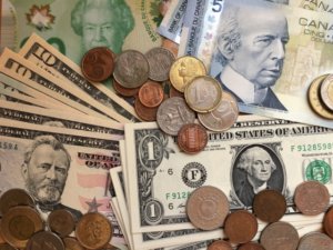 FRBがゼロ金利を導入！？日銀の金融緩和についても解説