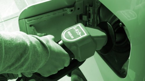 原油(オイル)が18年ぶりの最安値に!?今度の見通しについて【商品先物】