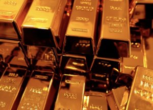 金ETFに過去最高に資金が流れている!?ドル売りとの関係について解説【商品先物】
