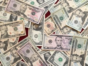 【FX】米国債の売り越しが過去最大！？ドル売りの加速要因について解説！