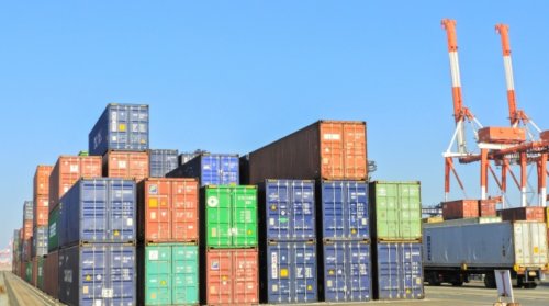 日本は3ヶ月連続で貿易赤字に！？アメリカの貿易赤字の方がずっとヤバい！？