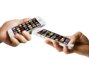 日米首脳会談の菅首相はクローンとCGか!?新SNS「フランク」が19日に解禁!