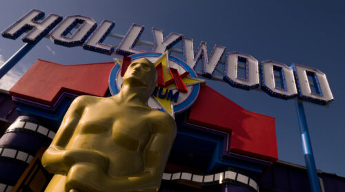 ハリウッドの収入源9割が人身売買で金欠に!東京・大阪で再び緊急事態宣言か!?