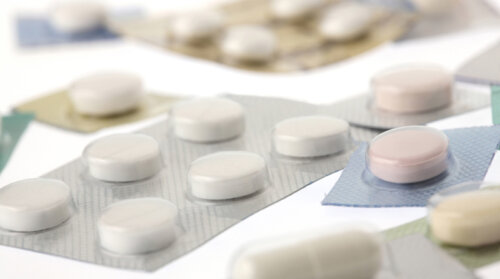 コロナ治療薬「レムデシビル」が保険適用か!?投資アプリ「ロビンフッド」株が前日比80%暴騰!