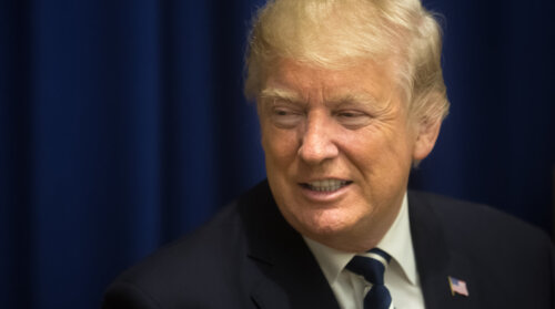 緊急事態宣言が9月半ばまで延長決定!?トランプ氏がバイデン氏に大統領辞任を要求か!
