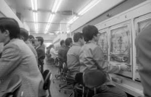 ワクチン接種率8割のシンガポールで感染急増か!パチンコ店でワクチン接種開始!?