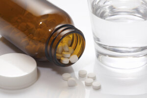 メルク社のコロナ飲み薬が国内に年内供給!トランプ氏がツイッター社を訴訟へ!?