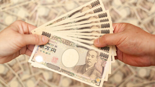 10万円給付で所得制限撤廃か!?イギリスで新変異株初の死者が出た意味について。