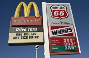 マクドナルドがロシアから撤退方針を発表。4月企業物価指数が40年で最大の+10.0%を記録か。