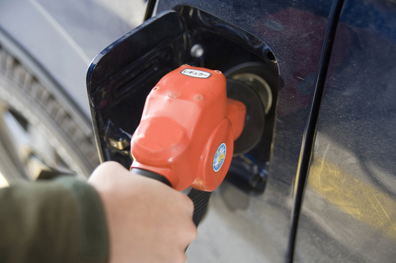 アメリカのガソリン価格が1ガロン5ドル超えへ。アメリカで入国前コロナ検査を撤廃か。