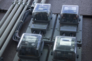 ドル円は一時137円台へ。電気代が2021年比較で3割上昇、7月には値上げ上限に到達か。