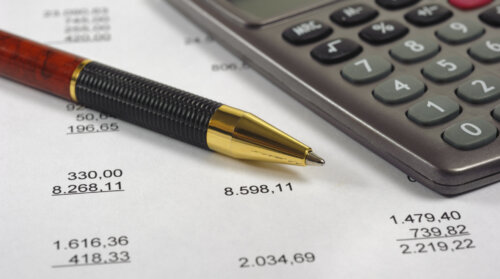 7月消費者物価指数は2.4%上昇へ。若年層の投資熱が高まっている?