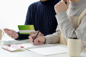 大学生の生活保護は認めない方針を継続へ。世界人口の9割はコロナ免疫を獲得とWHOが推定か。