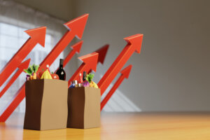 94.3%が物価が上がったと調査で判明か。日銀は大規模緩和の副作用を点検へ。