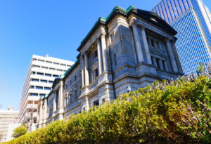 日銀新総裁に植田元審議委員を登用へ。コロナ5類移行で感染者数は定点把握か。
