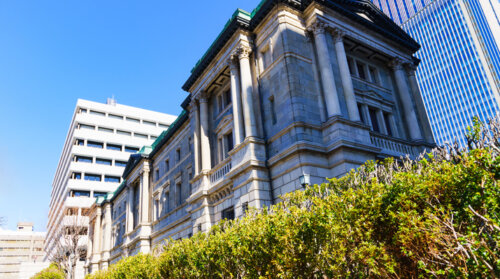 日銀新総裁に植田元審議委員を登用へ。コロナ5類移行で感染者数は定点把握か。