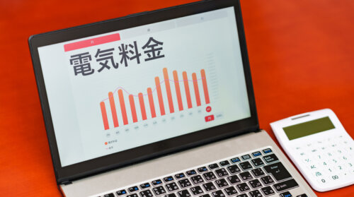 電気料金値上げは先送りへ。賃上げは持続性に課題か。