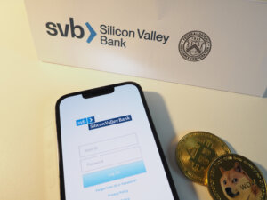 米SVB親会社が破産法を申請か。市場は危機再来に身構えている？