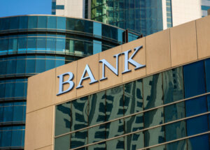 みずほ銀行が米投資銀行グリーンヒルを買収か。