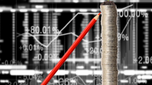 米長期金利は16年ぶりの5%大台を突破へ。