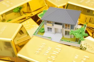 中古品店への金の持ち込みが急増か。