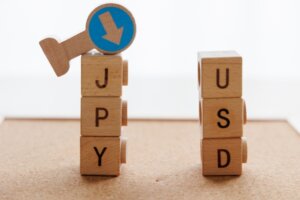 1ドル151円台後半と円安は2023年最安値へ。