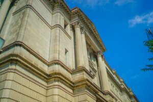 日銀がマイナス金利解除で調整へ。