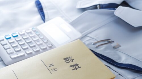 実質賃金は23カ月連続で減少か。