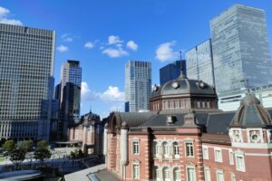 長期金利が一時0.980%まで上昇か。