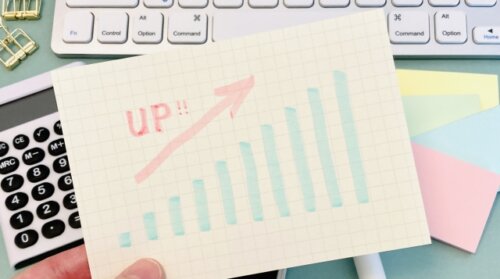 5月の米就業者数は予想を大幅に超えた27万2,000人増へ。