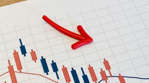 日経平均株価が今年最大の下げ幅へ。