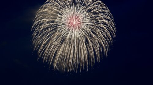 夏祭りの花火大会の中止が後絶たずか。