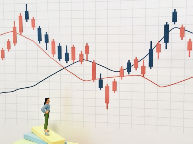 日経平均株価がパニック安で下落に歯止めかからずか。