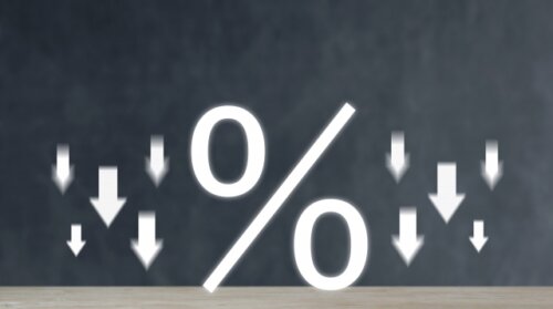 石破内閣の支持率が異例の急落へ。