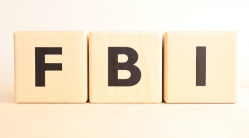 米FBI長官が辞任へ。