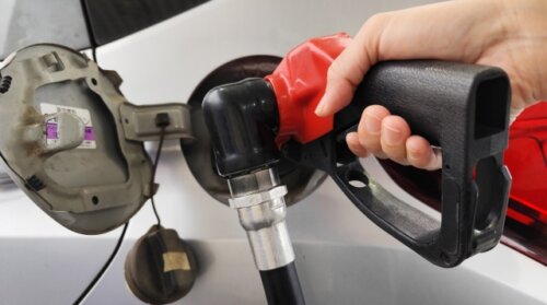 ガソリン全国平均価格は180円60銭に。