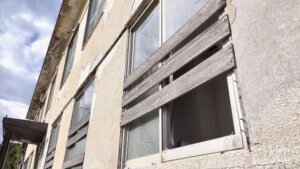 2024年の企業倒産が11年ぶりに1万件超えへ。