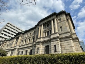日銀が政策金利を据え置きへ。