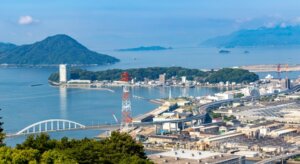 2025年1～5月の早期・希望退職の募集人数が前年の2倍に。