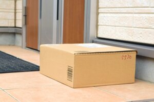 置き配の標準化を検討か。