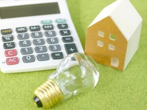 8月の電気・都市ガス代は全社で値下がりへ。