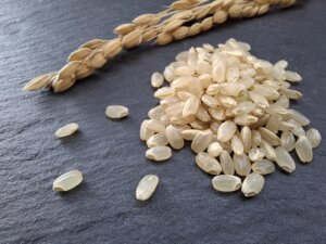 8月の新米が猛暑で2等米判定か。
