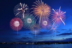 花火大会の異常事態が続く背景とは。