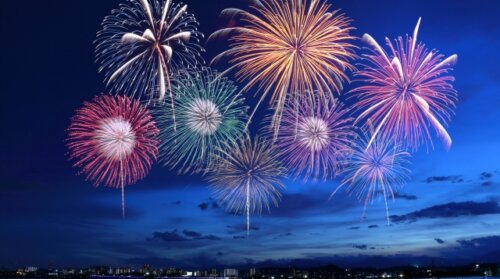 花火大会の異常事態が続く背景とは。
