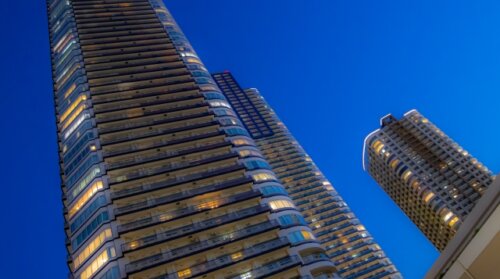 東京23区の中古億ションが市場拡大で16倍へ。