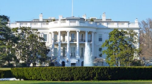 米政府機関の一部が閉鎖へ。