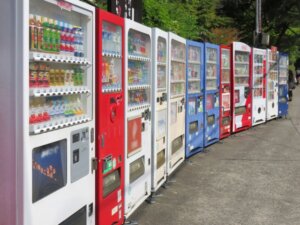 無料自販機が急増へ。タダの仕組みとは何か。
