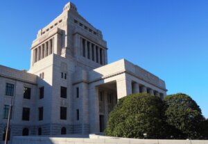 外国人帰化要件を厳格化へ。